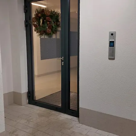 Zyczliwy Apartament Z Garazem Warszawa Eksteriør bilde