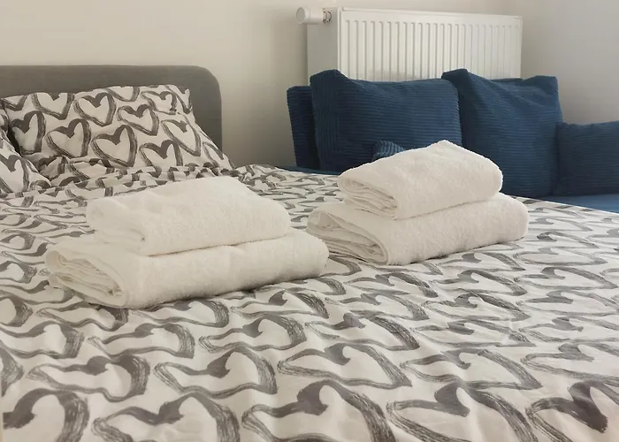 Zyczliwy Apartament Z Garazem